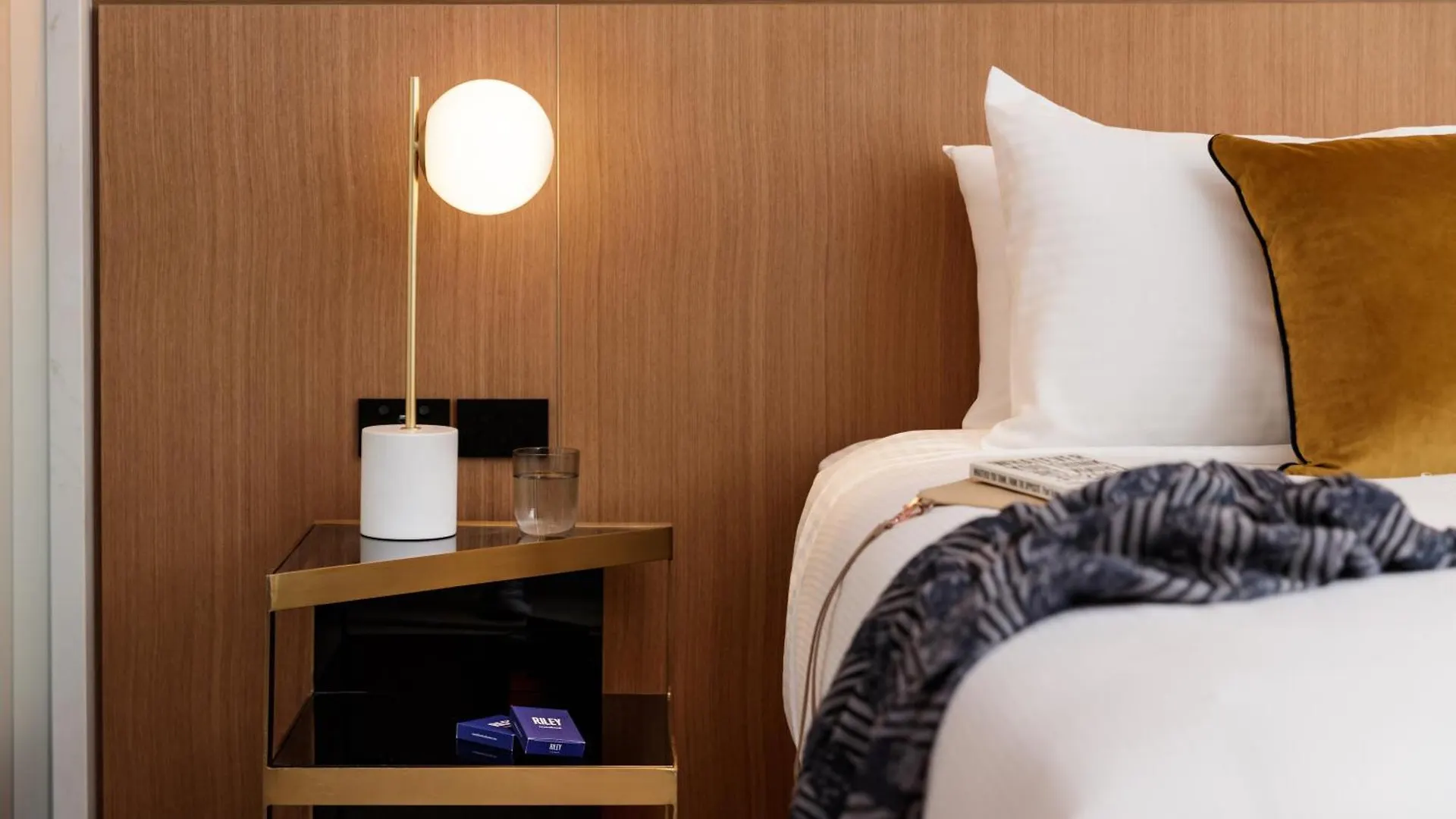 *****  Crystalbrook Riley Hotel Cairns Australia
