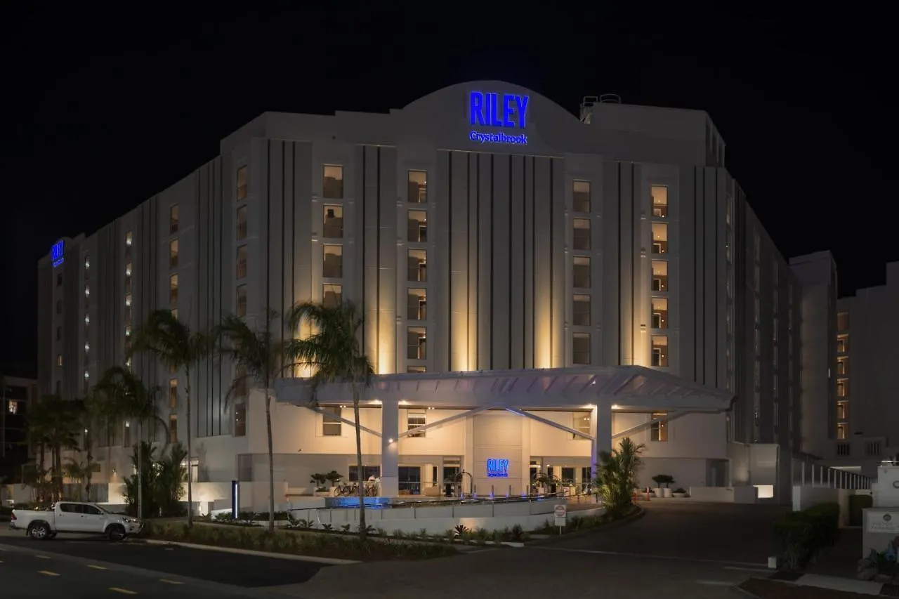 *****  Crystalbrook Riley Hotel Cairns Australia